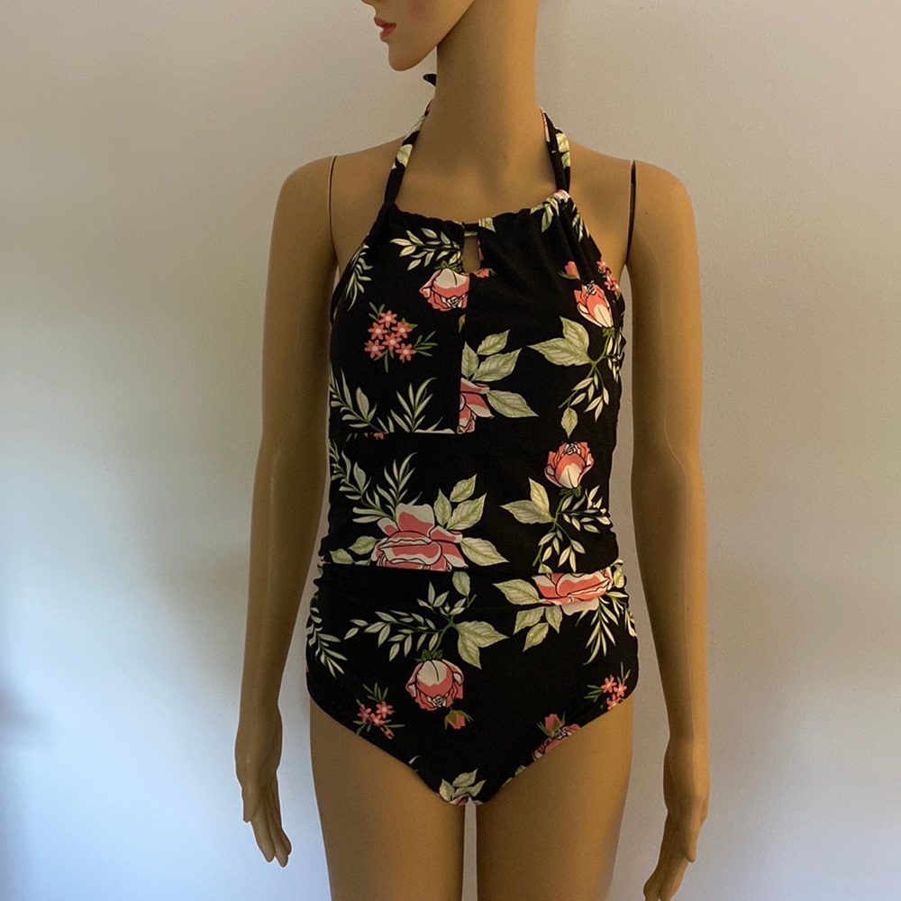 NWT sz M(8-10) Crane one piece swimsuit, tied in back.Black with rose print! - Picture 2 of 8